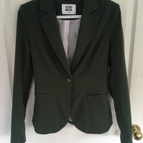 Classy Blazer - Picture 2 of 2